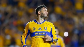 Gignac ha sufrido varias lesiones y molestias que lo tienen apartado de las canchas en el 2025.