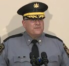 El condado de York, Pensilvania, se viste de luto tras el asesinato de tres policías que respondían a un caso de violencia doméstica. Dos agentes más resultaron