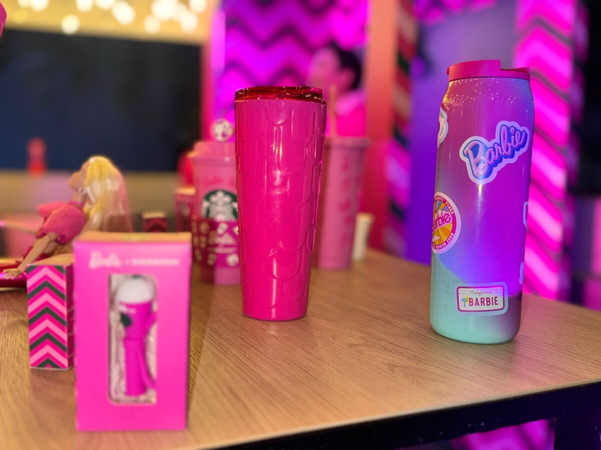 Termos de la colección de Starbucks y Barbie