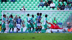 Santos Laguna Continúa cayendo posiciones en la tabla general tras sufrir una goleada por 4 goles a 1 ante San Luis