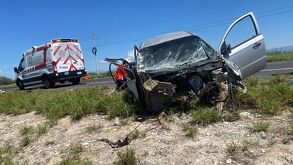 El conductor del vehículo que sufrió el accidente en carretera 57. por su parte, no presentó heridas aparentes.