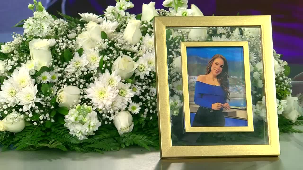 Josué Becerra despidió a nuestra compañera conductora, Débora Estrella, tras la confirmación de su partida.