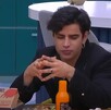 El momento, que generó incomodidad visible en el influencer, fue seguido por una posible censura en la transmisión en vivo de ViX.