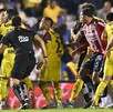 Chivas venció al América como visitante en un partido que terminó caliente debido a un pleito que hubo antes de que el árbitro pitara el final.