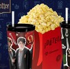 La cadena de cines decidió combinar el entretenimiento y los coleccionables para los seguidores del mundo mágico