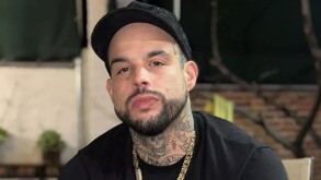 Emiliano Aguilar reaccionó con evidente molestia al ser cuestionado sobre los conflictos con su padre, Pepe Aguilar, y su vida privada.