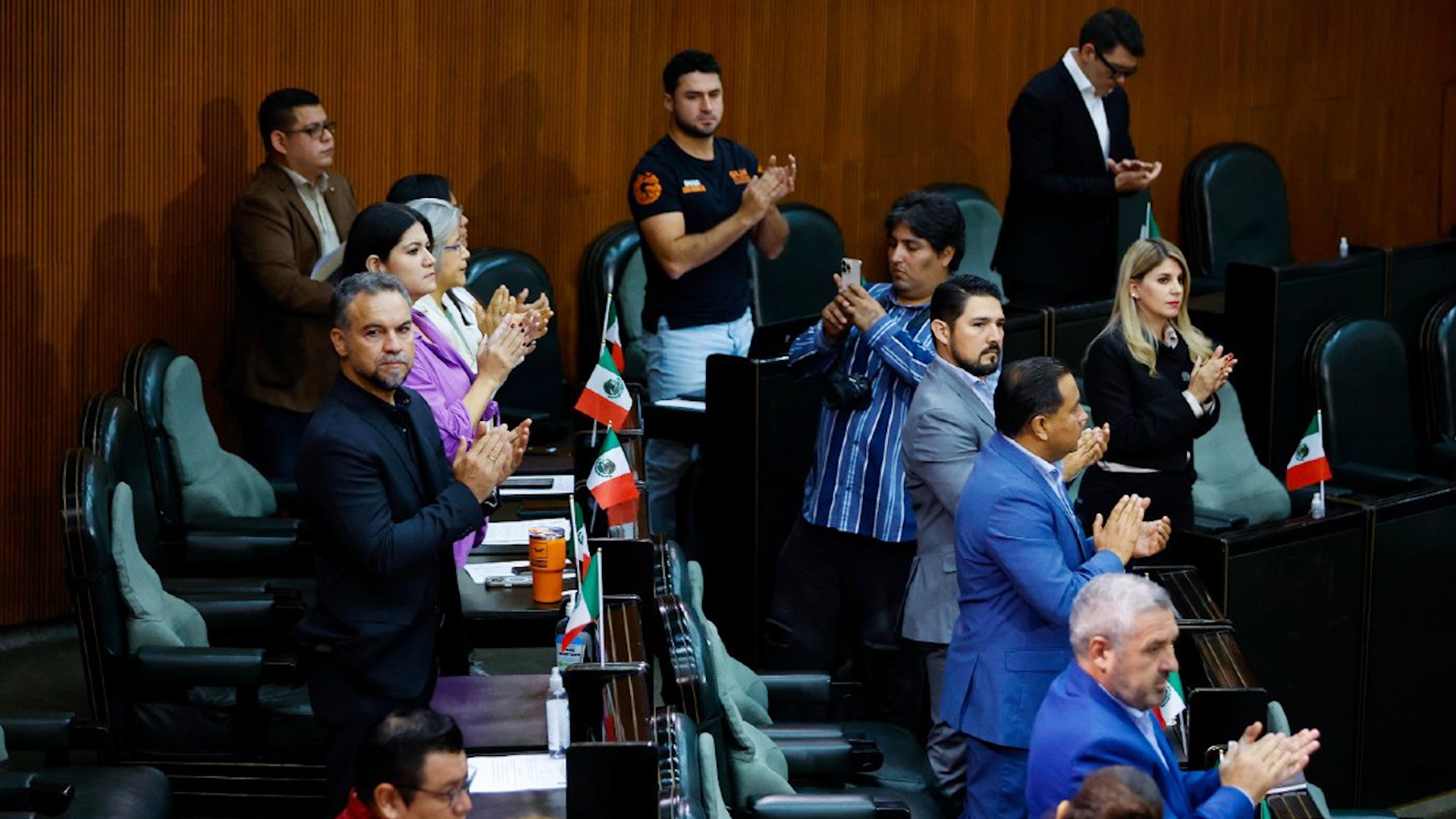 Claudia Caballero, diputada local del PAN, dijo que Mauricio Fernández era una persona digna de admirar.