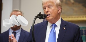 Durante una conferencia de prensa en la Casa Blanca dedicada al autismo, el mandatario, Donald Trump pidió a las mujeres evitar el paracetamol.