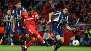 Rayados visita al actual campeón de la Liga MX en un partido importante para las aspiraciones de ambos equipos de estar en la cima de la tabla.