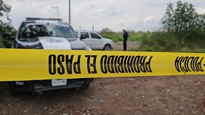 Continúa el operativo en Zapopan para la extracción de restos humanos en el camino a El Alemán. Autoridades y colectivos utilizan binomios caninos y maquinaria