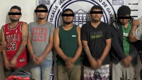 El grupo acechaba principalmente a empresarios y ganaderos, y fueron detenidos junto con armas largas, droga y vehículos que utilizaban para sus ilícitos.
