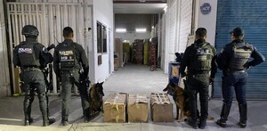 Policías de Jalisco aseguraron 25 kilos de droga sintética en Guadalajara, ocultos en cajas con supuesto jabón que serían enviadas a Tijuana. El caso ya está en