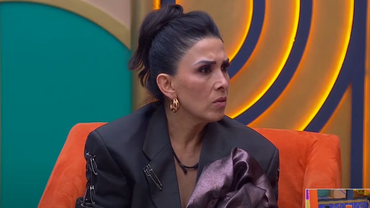 Seguidores del reality sospechan que Dalilah Polanco rompió el aislamiento del programa al revelar detalles que solo podría saber desde fuera.