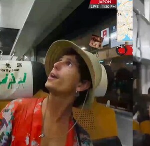 El streamer español Kelton D, se ha convertido en tendencia mundial luego de protagonizar un altercado en un tren de Japón.