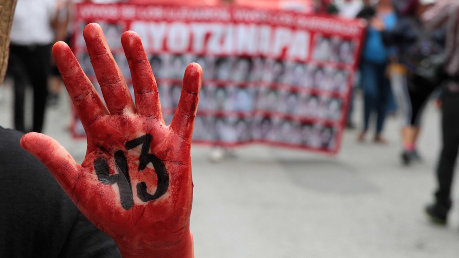 Se cumplen 11 años de la desaparición de los 43 normalistas en Iguala, Guerrero. Hoy en día, familiares sufren aún por la ausencia de respuestas.