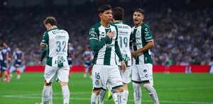 Después de la inesperada victoria lograda a mitad de semana ante Xolos de Tijuana, Santos Laguna regresa a escena este sábado