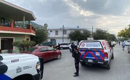 Un hombre fue detenido luego de que presuntamente alterara el orden y lanzara amenazas contra una familia en la colonia Laderas del Mirador en Monterrey.