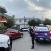 Un hombre fue detenido luego de que presuntamente alterara el orden y lanzara amenazas contra una familia en la colonia Laderas del Mirador en Monterrey.