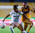 Las felinas no tuvieron piedad y aplastaron al León en la cancha del estadio universitario en la jornada 13 del Apertura 2025.