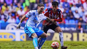 Puebla y Chivas por fin jugaron su partido luego de reprogramarse por intensas lluvias.