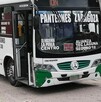 Cámaras de videovigilancia captaron el momento en el que una menor es atropellada por un camión de la Ruta Sur Panteones de Torreón.
