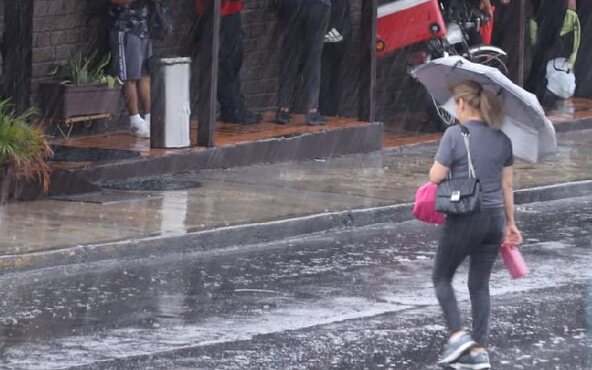 Se reportan lluvias fuertes en diferentes partes de Nuevo León