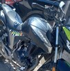 El motociclista que resultó lesionado fue identificado como Juan Pedro, de 22 años, quien terminó tirado en el piso y pidiendo a gritos ayuda.
