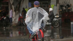 Descubre aquí a qué hora es más probable que la lluvia sorprenda en Guadalajara este 1 de octubre; pronóstico revela momentos críticos que debes conocer.