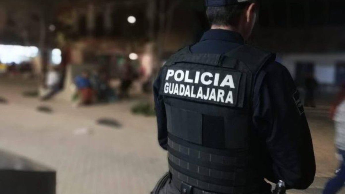 Hijo agrede a madre en Guadalajara