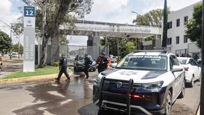 una patrulla de policía afuera de cu buap