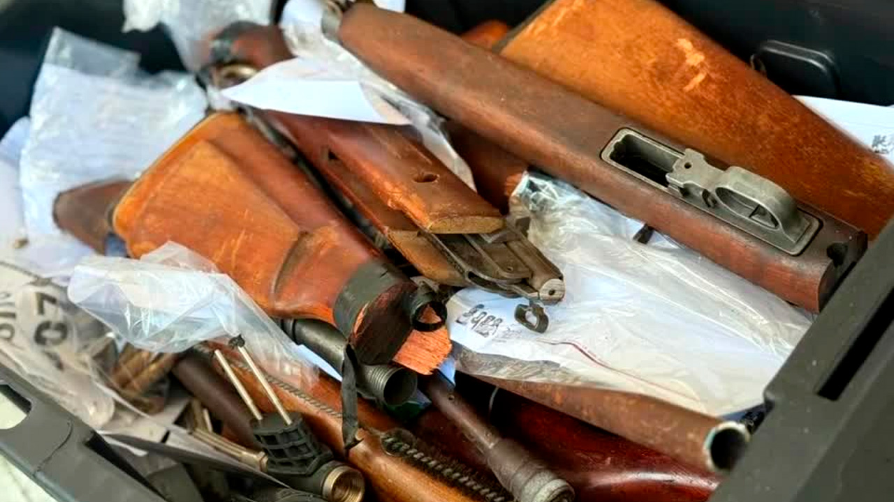 El municipio de Guadalupe, Nuevo León, concluyó el programa de canje de armas, cartuchos y juguetes bélicos por dinero.