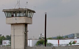 Detenido aprovecha el traslado a Juzgados Federales para escapar y huir entre la maleza
