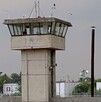 Detenido aprovecha el traslado a Juzgados Federales para escapar y huir entre la maleza