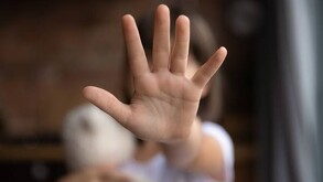 La gobernadora del estado de Guanajuato busca que se sancione con toda severidad a toda persona que violente a niños, niñas y adolescentes.