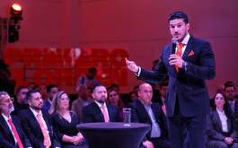 El gobernador de Nuevo León, Samuel García anunció los planes para la ampliación de la Línea 1 del Metrorrey al municipio de Juárez.