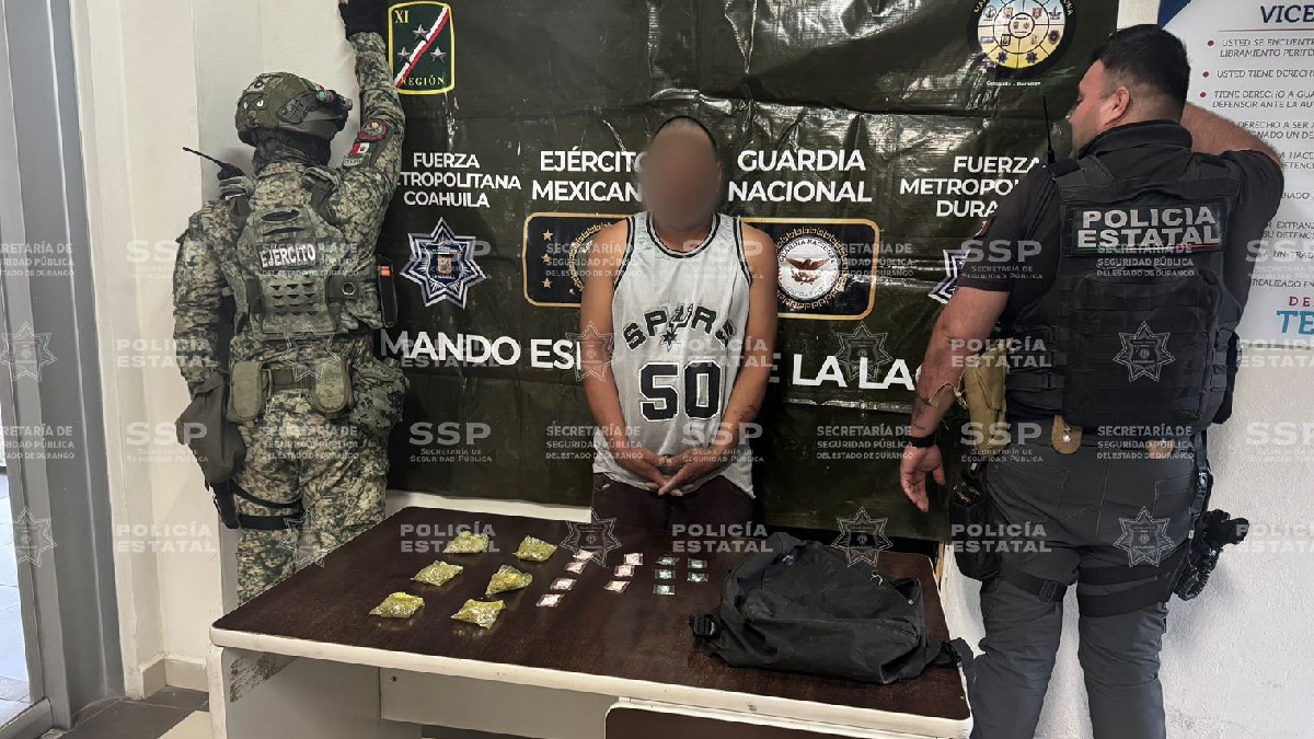 Autoridades de Durango reportaron la detención de un hombre con envoltorios de droga tras un operativo en la colonia Rubén Jaramillo.