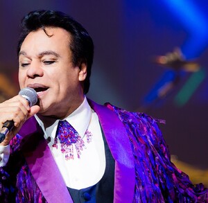 Uno de los conciertos más importantes en la carrera musical de Juan Gabriel fue el que ofreció en el Palacio de Bellas Artes.