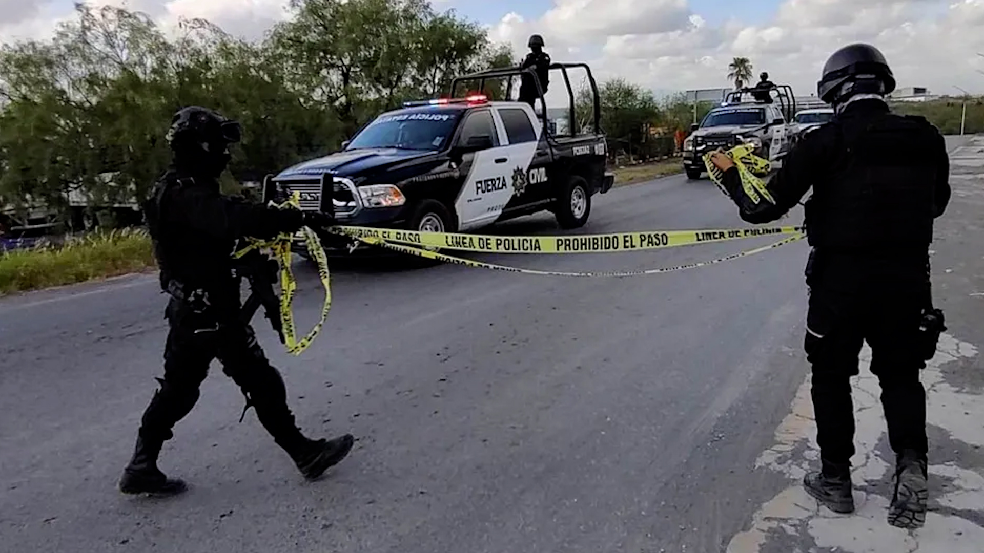 Elementos de Fuerza Civil fueron atacados por presuntos delincuentes, desatando una persecución en el municipio de Los Ramones, Nuevo León.