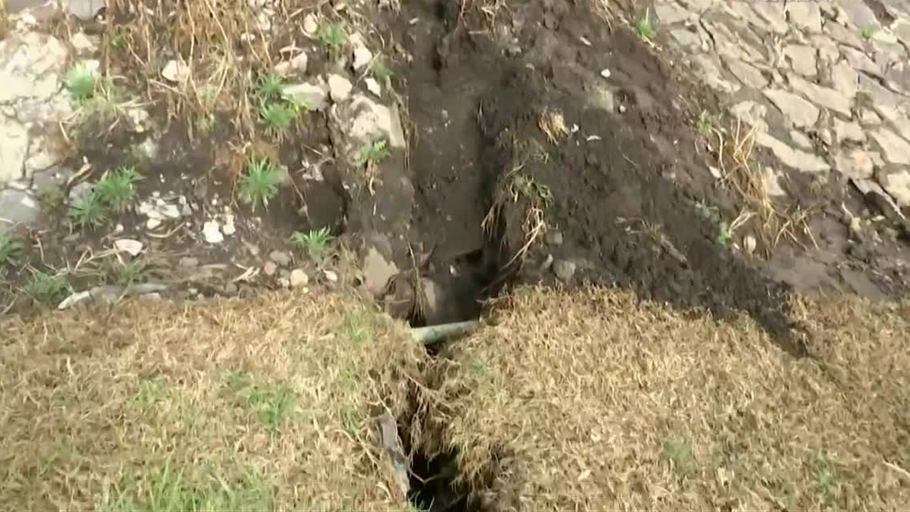 Segiagua cubrió la grieta en el bajo puente de La Concordia en Iztapalapa, Ciudad de México.