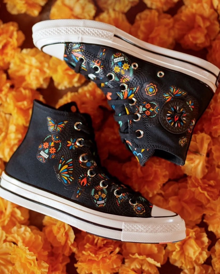 Las botas Converse conmemorativas ya están a la venta a través del sitio oficial de la tienda, donde se exhiben por poco más de 2 mil pesos.