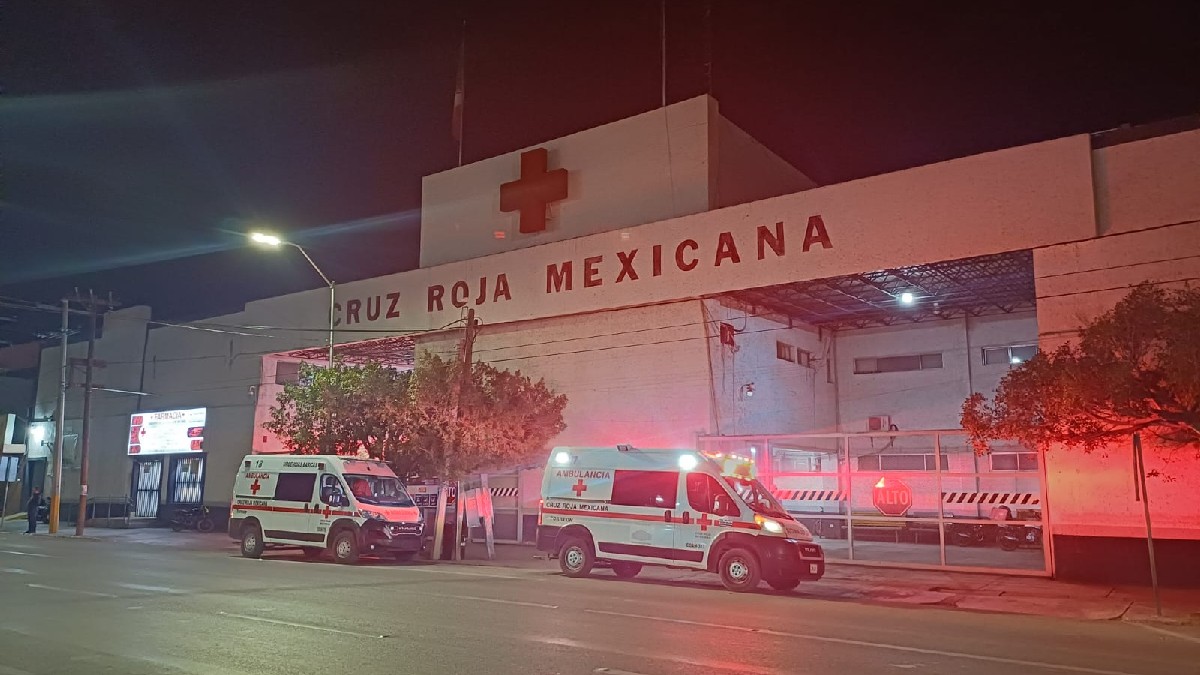 Un hombre de 33 años que se dirigía a su domicilio después de una jornada laboral resultó con lesiones de consideración, incluyendo una posible fractura de braz