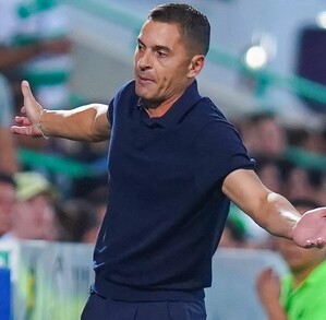 El director técnico de Santos Laguna, Francisco Rodríguez Vílchez, se ve obligado a preparar cambios en el once inicial para enfrentar a América