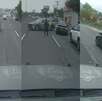 El conductor de un automóvil sin placas fue detenido luego de desatar una persecución sobre la Carretera Nacional, en Santiago, Nuevo León.