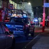 Peritos de la Fiscalía mexiquense llegaron al lugar para levantar los primeros indicios del crimen ocurrido en chelería clandestina de Ecatepec.