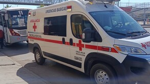 La mujer recibió atención por Paramédicos de Cruz Roja.