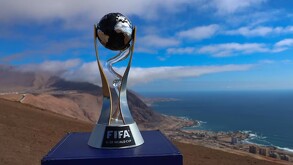 El trofeo del Mundial Sub-20 mismo que se esta disputando en Chile 2025.