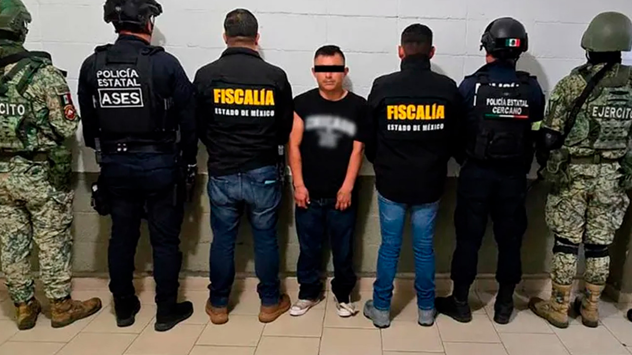 Autoridades detuvieron en Malinalco, Estado de México, a Néstor 'N', presunto jefe de plaza de una célula criminal.