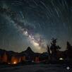 Las estrellas draconicas son una especie de meteorito que se desprenden del cometa 21P/Giacobini-Zinner, ubicado en la constelación del Dragón.