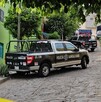 Vecinos de la colonia Lázaro Cárdenas, en Guadalajara, localizaron el cuerpo de un hombre con una herida de bala en el pómulo. Autoridades presumen que fue ases