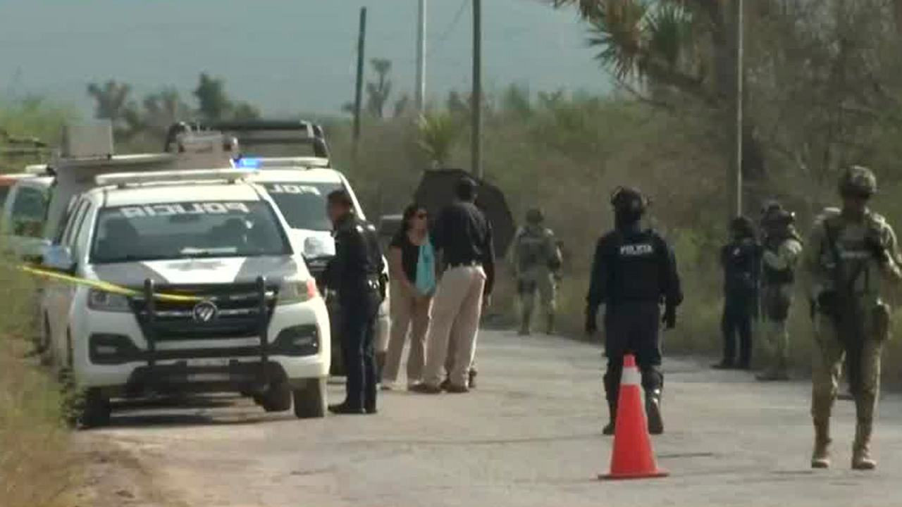 La Fiscalía de Nuevo León vinculó a proceso a 25 personas por extracción ilegal de tierra en predios con sellos de suspensión.